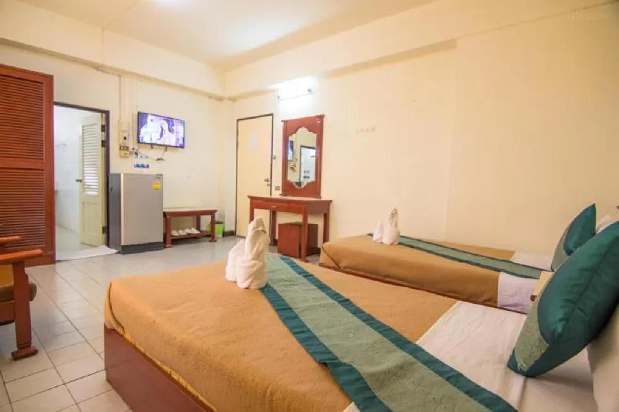 Khelang Nakorn Hotel Lampang Esterno foto