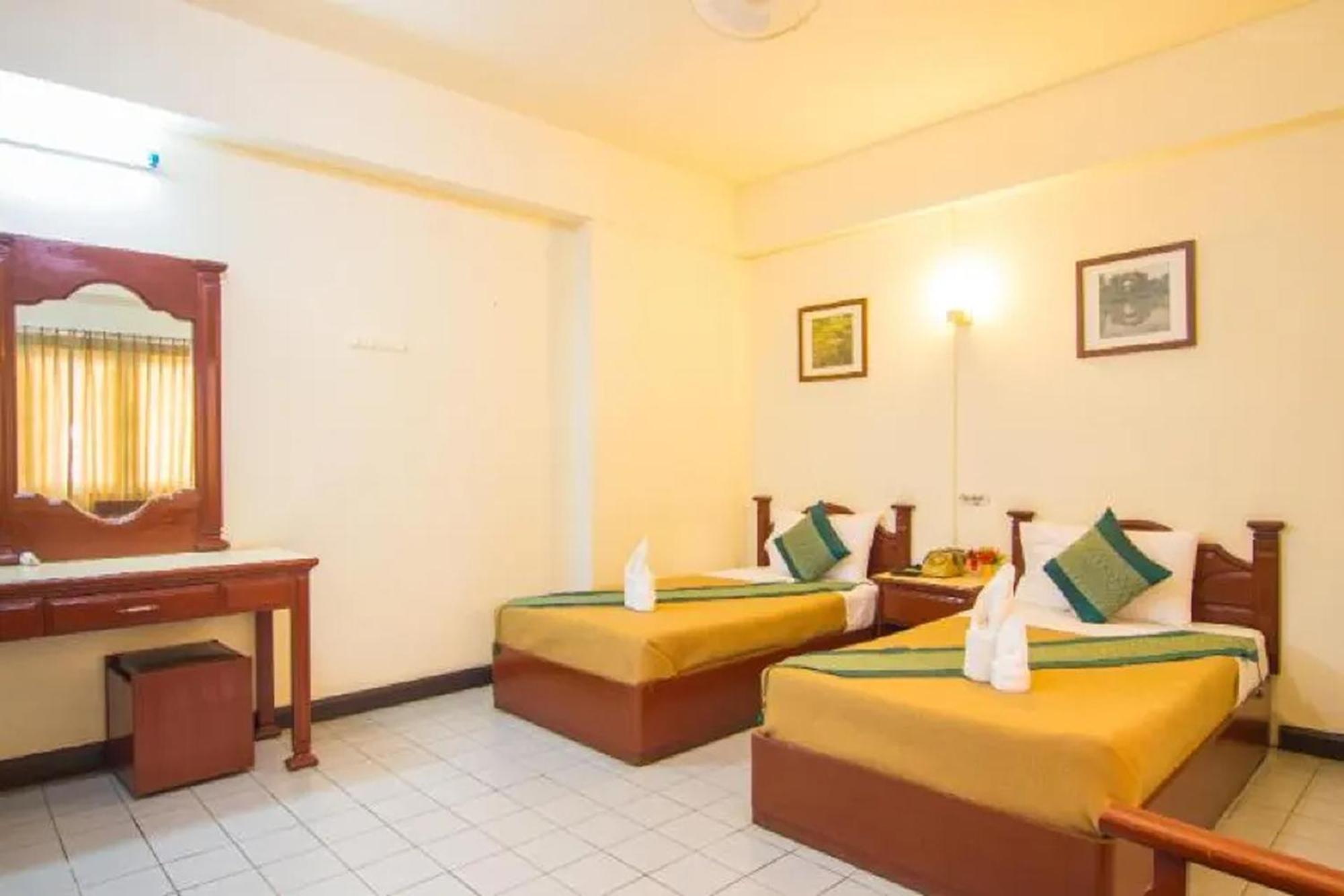 Khelang Nakorn Hotel Lampang Esterno foto