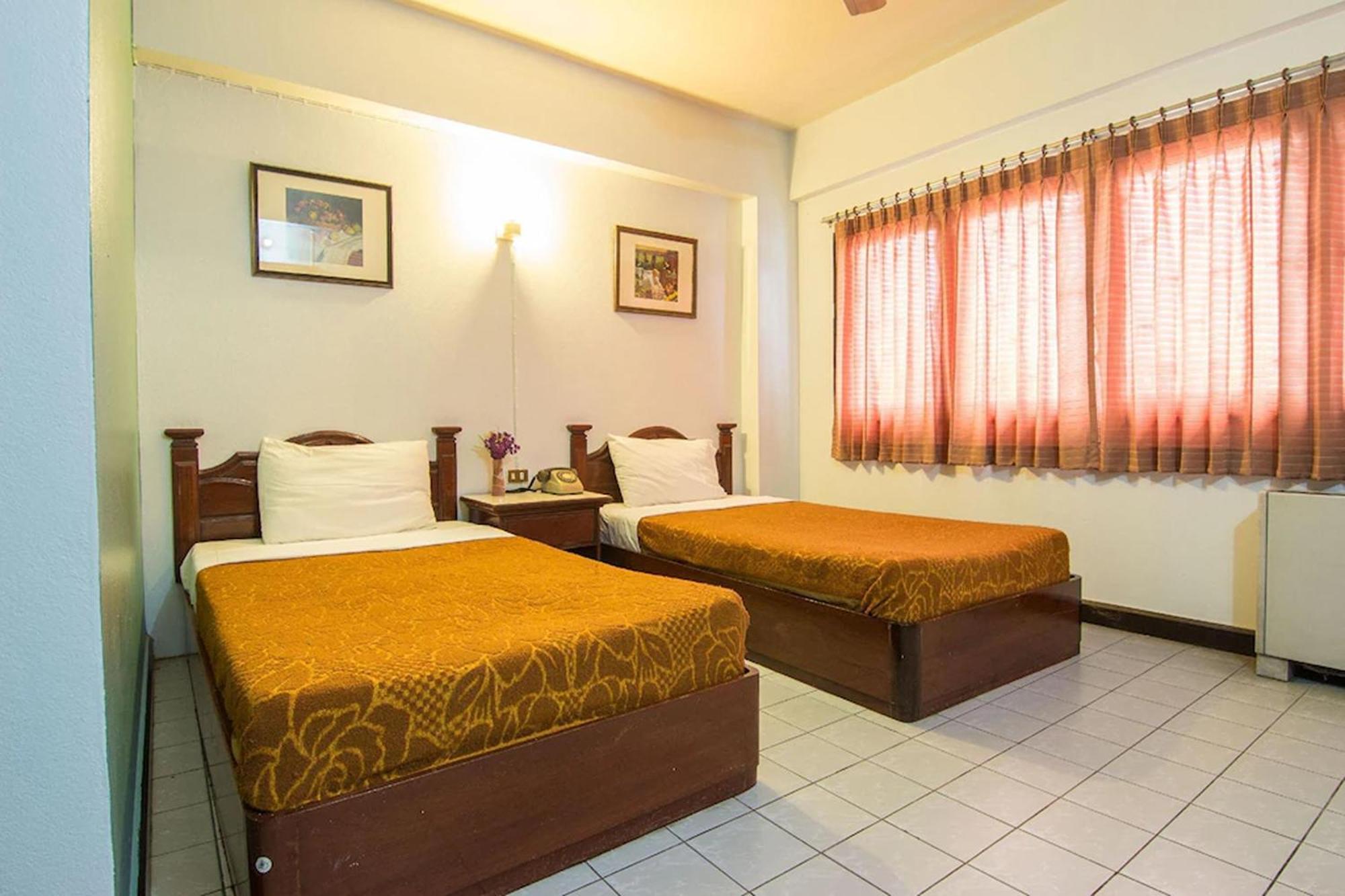 Khelang Nakorn Hotel Lampang Esterno foto