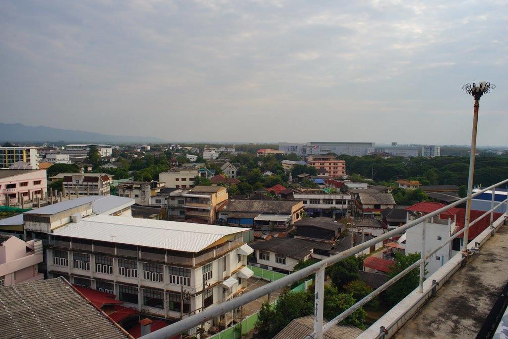 Khelang Nakorn Hotel Lampang Esterno foto