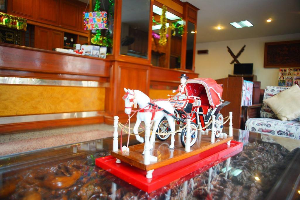 Khelang Nakorn Hotel Lampang Esterno foto
